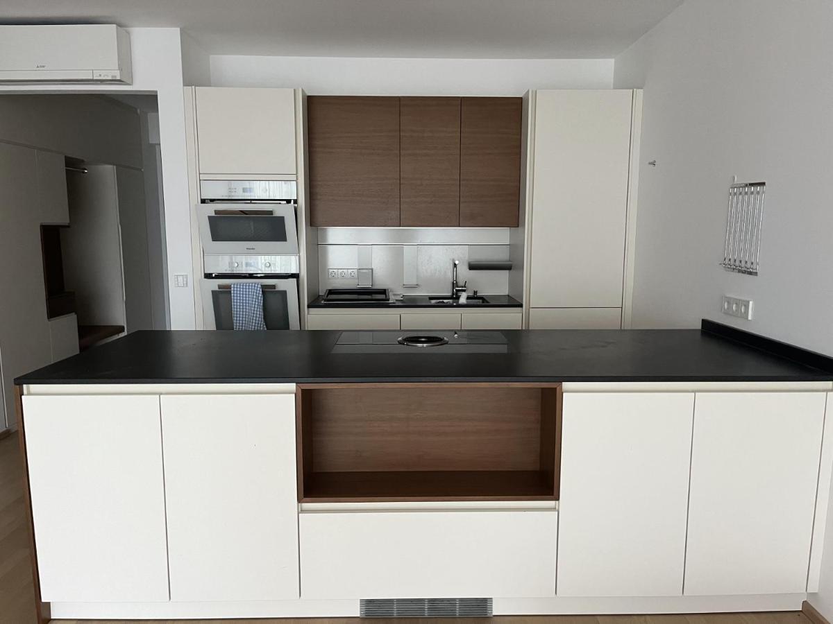 Luxusappartement Mit Garage Im Zentrum Wiener Neustadt Eksteriør bilde